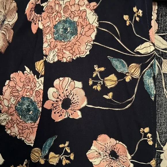 Aakaa Floral Kimono - Picture 3 of 4